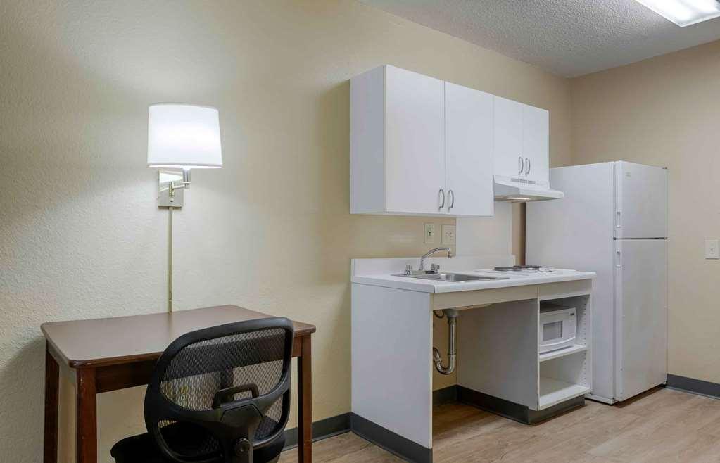 Extended Stay America Suites - Tulsa - Central Habitación foto